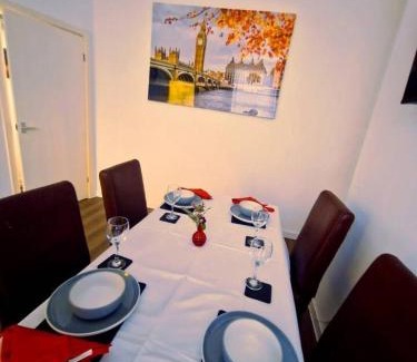 Everton Apartment | Beautiful home near LFC Stadium