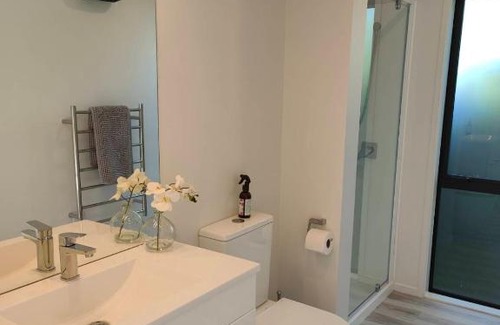 Woolston House | Beautiful home near everything!