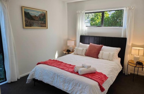 Woolston House | Beautiful home near everything!
