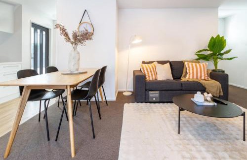 Christchurch Apartment | Beautiful home, Near CBD, Pet Friendly with Carpark