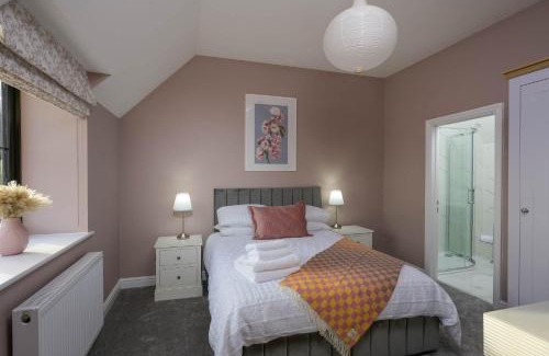 Drybrook House | Beautiful Home Nr Wye Valley Parking & Garden