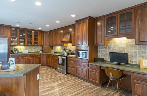 Monroe Bridge House | Beautiful Home on 22 Acres w/Ponds Near Mt. Snow