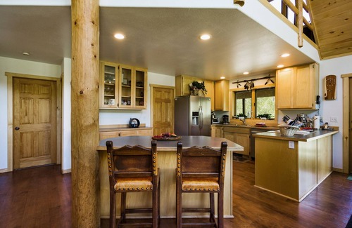 Durango House | Beautiful Home on 24 acre setting, private mountain, creek, Close to Downtown