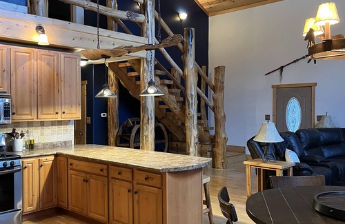 Hill City House | Beautiful home on 5 acres with horse barn in the scenic Black Hills!