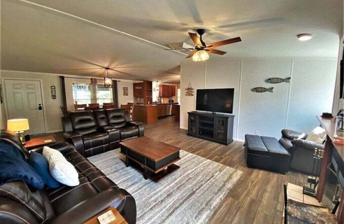 Bayfield House | Beautiful Home on Creek with Full Kitchen, Large Patio with Seating, Game Room