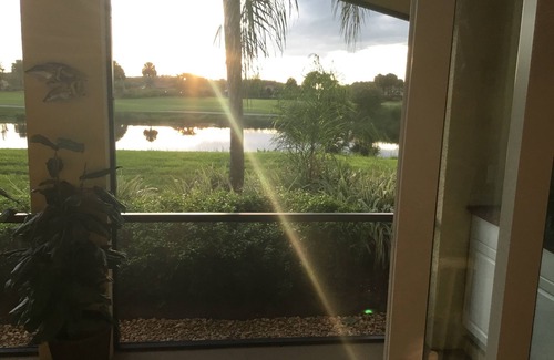 Immokalee House | Beautiful Home on Golf Course with Golf Perks and more!