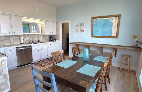 Matagorda House | Beautiful home on Matagorda Beach with fenced in yard!