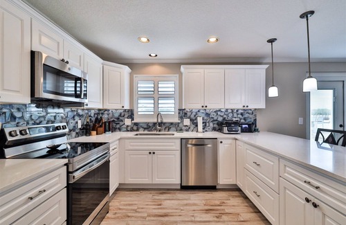 Port Orange House | Beautiful home on the Intracoastal Rose Bay. 5 minutes from the beach