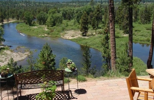 McCall House | Beautiful home on the River- Hot Tub! - 5 minutes from downtown McCall