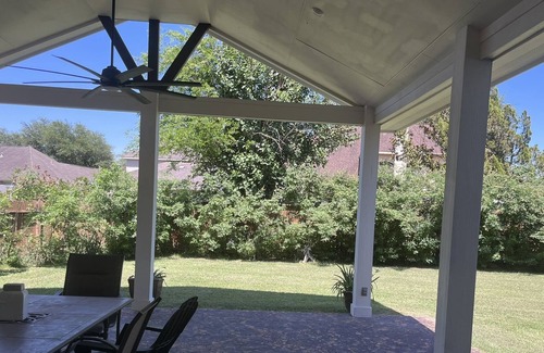 Houston House | Beautiful home, perfect for family dinners