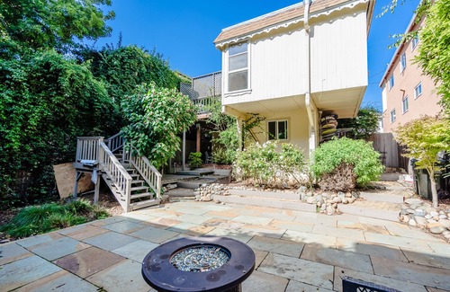 Old Town House | Beautiful home steps from the Sausalito waterfront and restaurants.