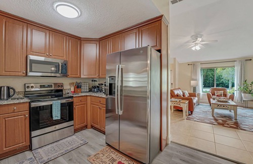 Hunt Club House | Beautiful home, close proximity to golf, shopping, dining, parks and hospitals
