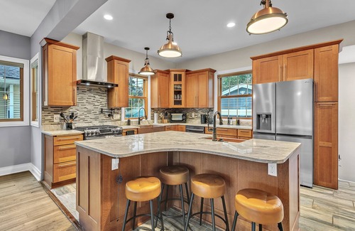 Racine House | Beautiful home with amazing Lake Michigan views