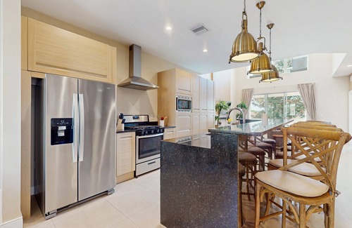 Florida Central Atlantic Coast House | Beautiful home with resort pool and space for the whole family