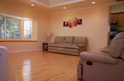Pinole House | Beautiful Home with Spectacular Bay View From Patio!