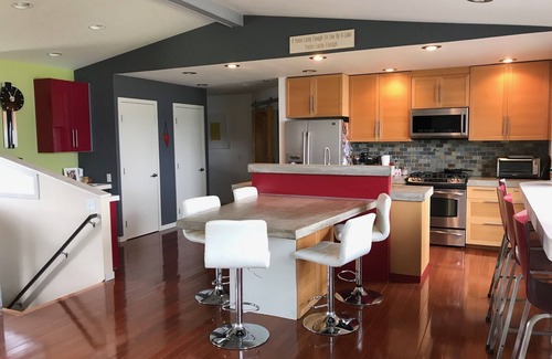Rockford House | Beautiful home with stunning lake views from every room.
