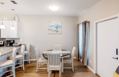 Port Isabel House | Beautiful home with oceanview, pool, hot tub, central AC, & washer/dryer