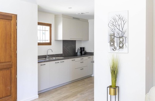 Lacapelle-Marival House | Beautiful house on holiday park with pool