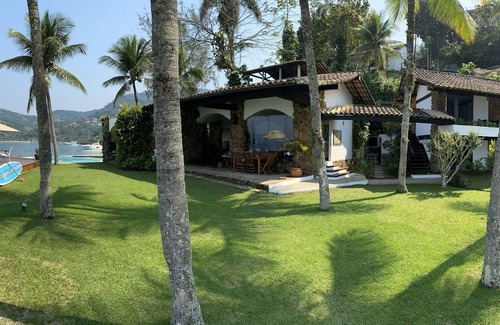 Portogalo House | Beautiful House 5 Suites by the beach in Portogalo