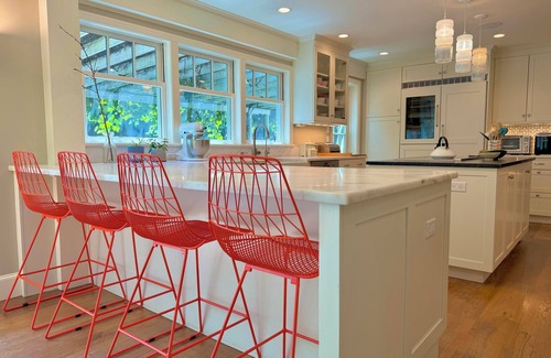 Glendale House | Beautiful House in the Woods: Huge Yard, Hot Tub