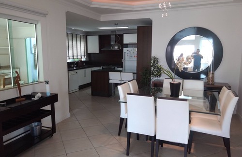 Canto Grande House | Beautiful house 4 suites with pool 100 Meters Mariscal Beach with pool.