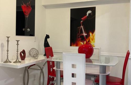 Flagami Apartment | Beautiful House 7 min from Miami Airport w FREE parking
