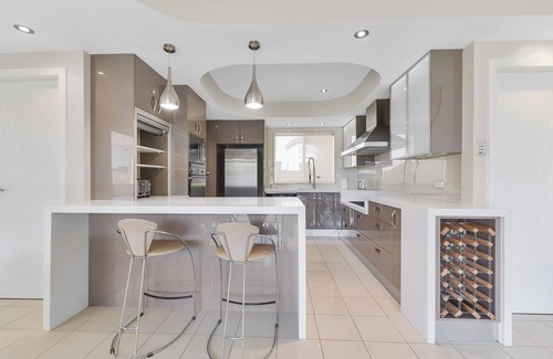 Sylvania House | Beautiful House in Sylvania Waters NSW Australia