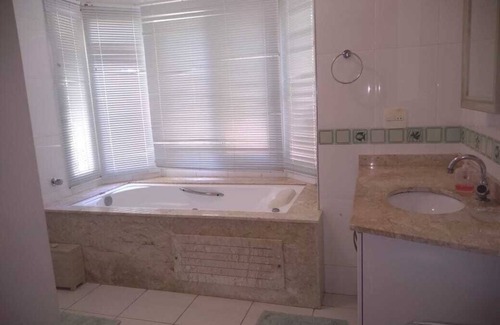 Barequecaba House | Beautiful house on the beach in Guaecá