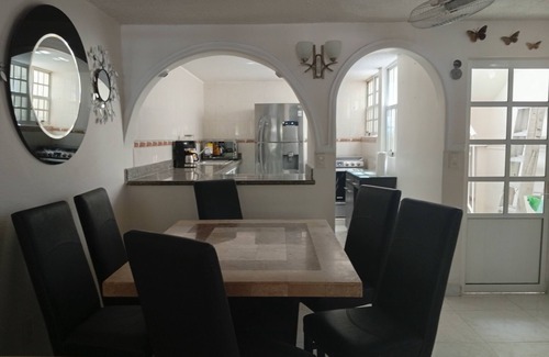 Crucecita House | Beautiful house close to the beach and main shopping malls