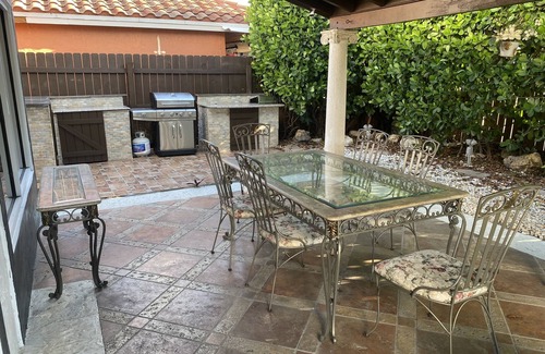 Ludlam House | Beautiful house closer than the airport, 7 min from Dolphin mall