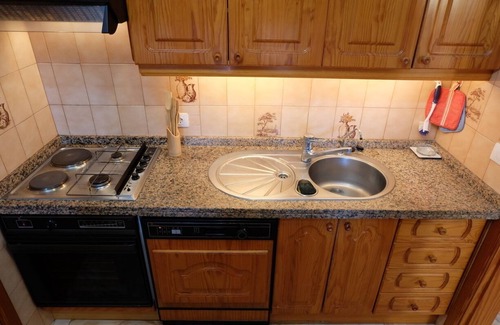 Arico Ski Chalet | Beautiful house with sea views, swimming pool and large sun terrace for 4 pers.