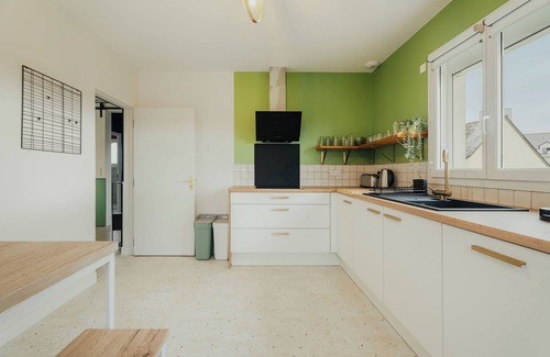 Pleurtuit House | Beautiful house for 12 with large garden near Dinard, St-Malo, pets allowed