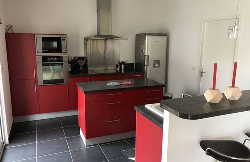 Nieul-sur-Mer House | Beautiful house, heated pool, 10 minutes from La Rochelle and the Ile de Ré bridge