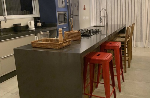 Praia do Rosa House | Beautiful House High Standard Closed Condominium Beira da Lagoa