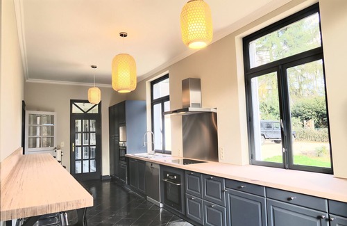 Franc-Waret Villa | Beautiful house in a green setting 16-18 people