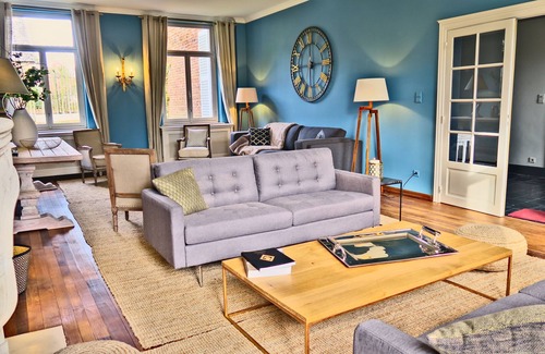Franc-Waret Villa | Beautiful house in a green setting 16-18 people