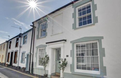 Westleigh House | Beautiful House in Bideford on Peaceful Street