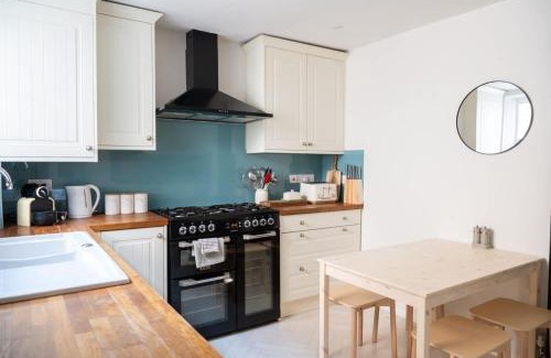 Westleigh House | Beautiful House in Bideford on Peaceful Street