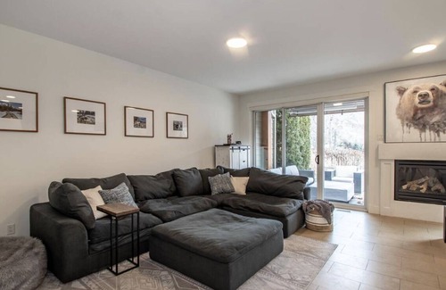 Central Okanagan House | Beautiful house in gated complex with boat slip and private beach
