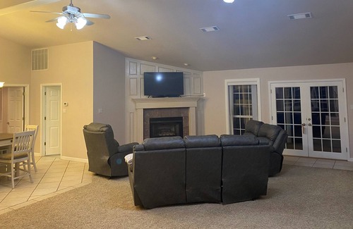 Kingston House | Beautiful House in Caney / Soldier Creek Located at Lake Texoma