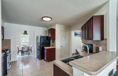 College Park House | Beautiful House like New