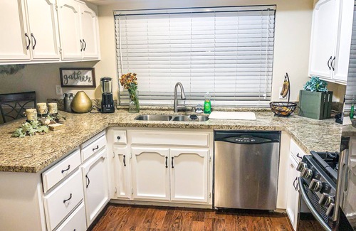Selma House | Beautiful House - near 3 National Parks!