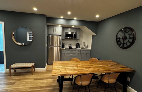 Elizabeth House | Beautiful House Near Newark Airportn– Cozy & Clean