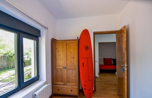 Santona Villa | Beautiful house on Berria's beach