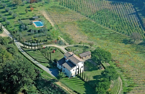Siena House | Beautiful house on garden with shared pool just a few minutes Siena Tuscany