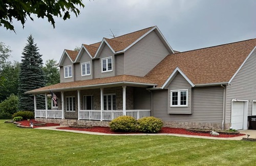 Palmyra House | Beautiful House On Grass Runway With Fly-In/Fly-Out Access