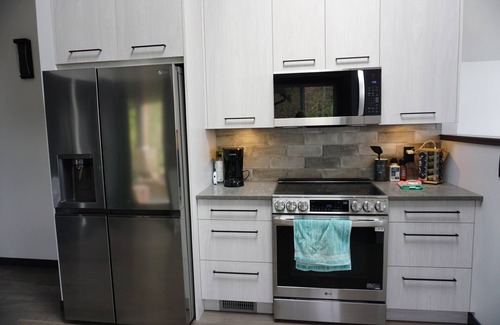 Central Okanagan House | Beautiful House on Lake Okanagan!