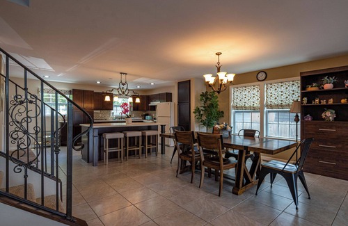 Howell House | Beautiful House overlooking Lake Chemung, with a Private Chef Tasting option.