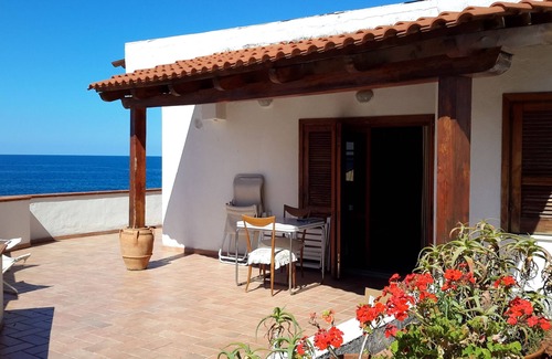 Belvedere Marittimo House | Beautiful house Sea front with a natural cliff