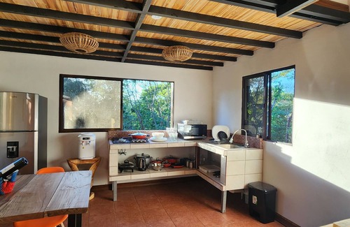 Garabito Ski Chalet | Beautiful house, surrounded by nature in Turrubares, suitable for HomeOffice.